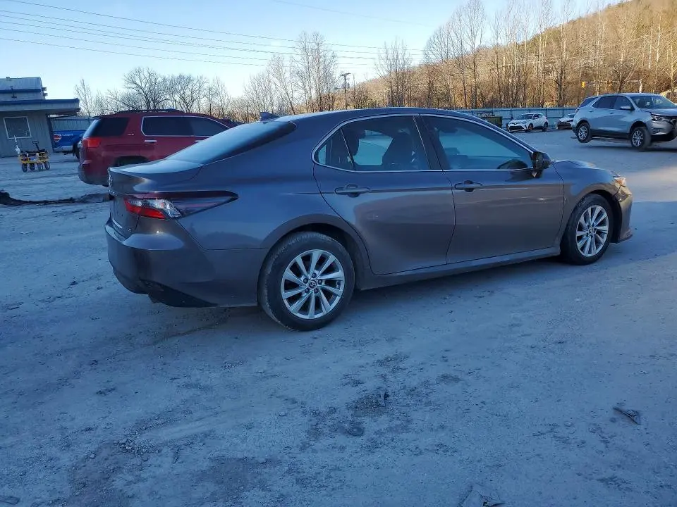 2021 TOYOTA CAMRY LE  