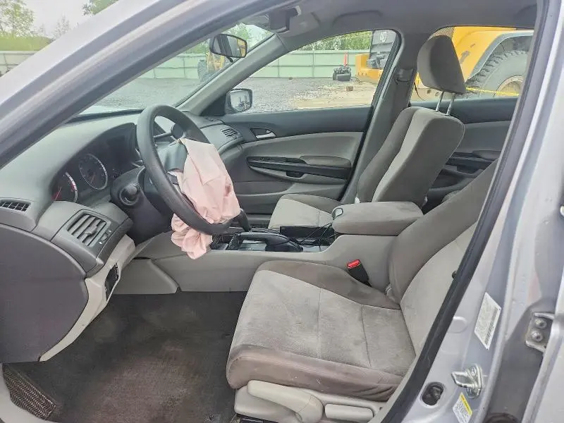 2010 HONDA ACCORD LX  