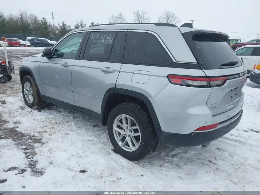 2023 JEEP GRAND CHEROKEE LAREDO X 4X4