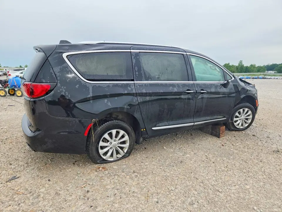 2019 CHRYSLER PACIFICA TOURING L  