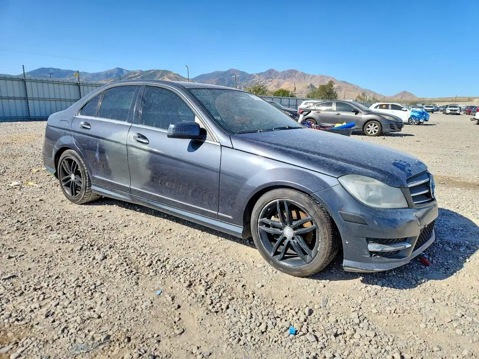 2013 MERCEDES-BENZ C 250  