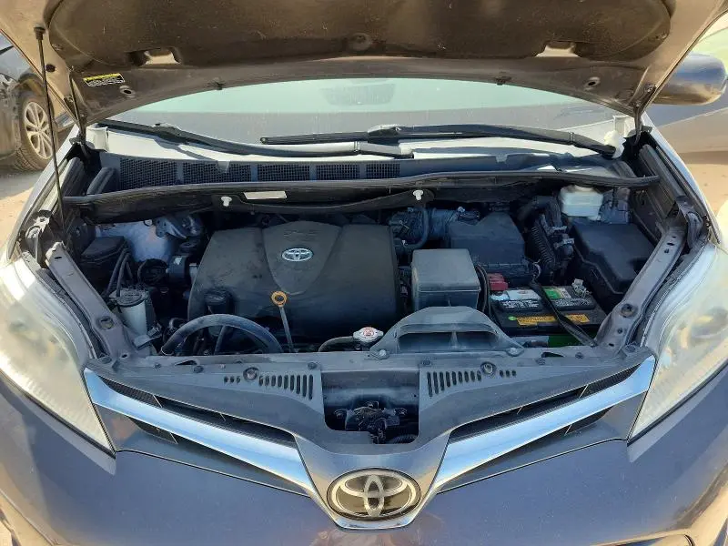 2020 TOYOTA SIENNA XLE 8-PASSENGER  
