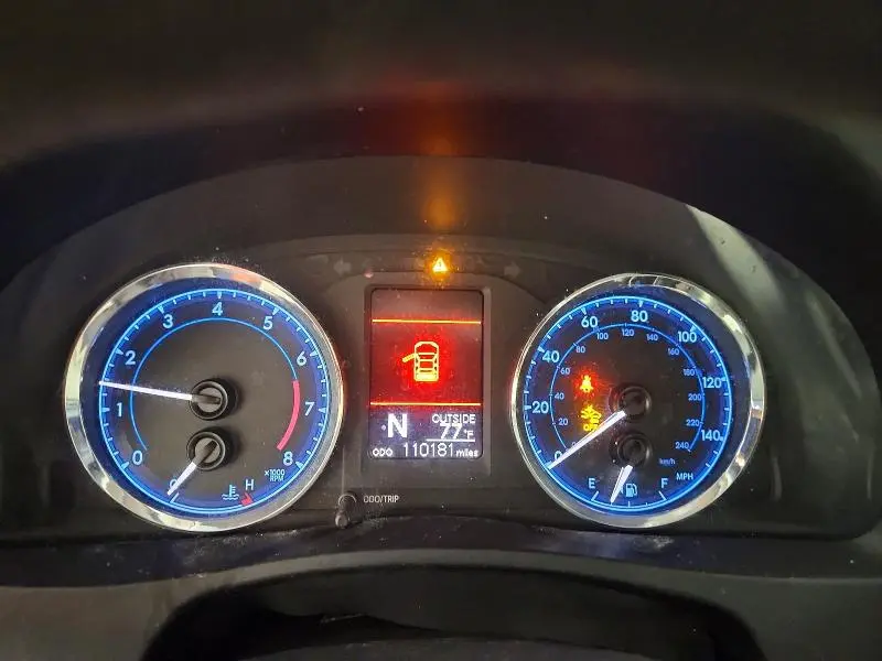 2018 TOYOTA COROLLA LE  