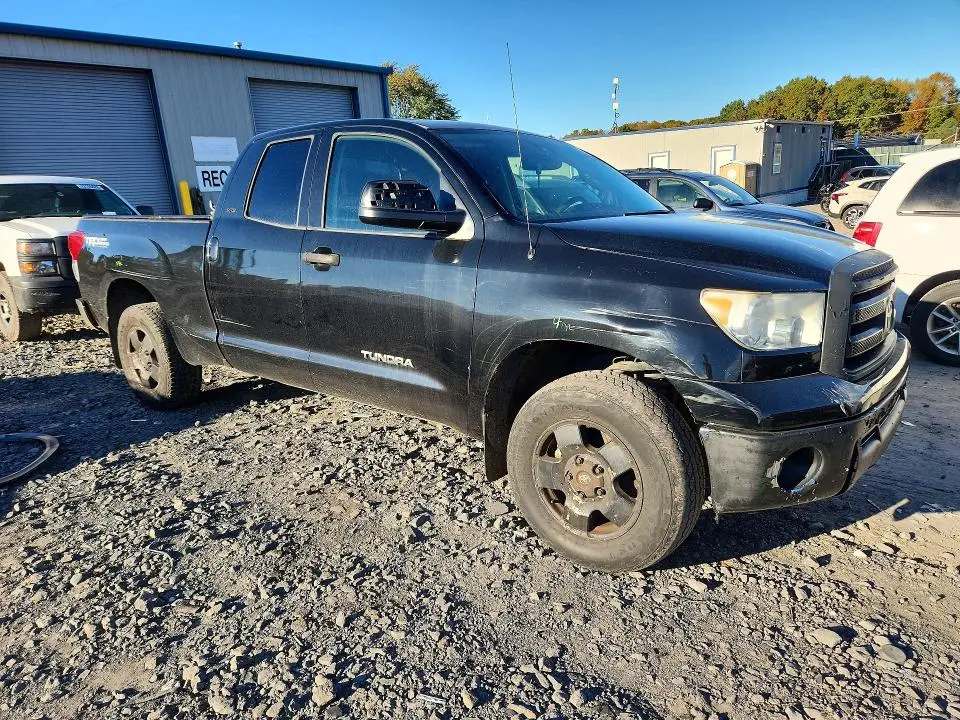 2012 TOYOTA TUNDRA DOUBLE CAB SR5  