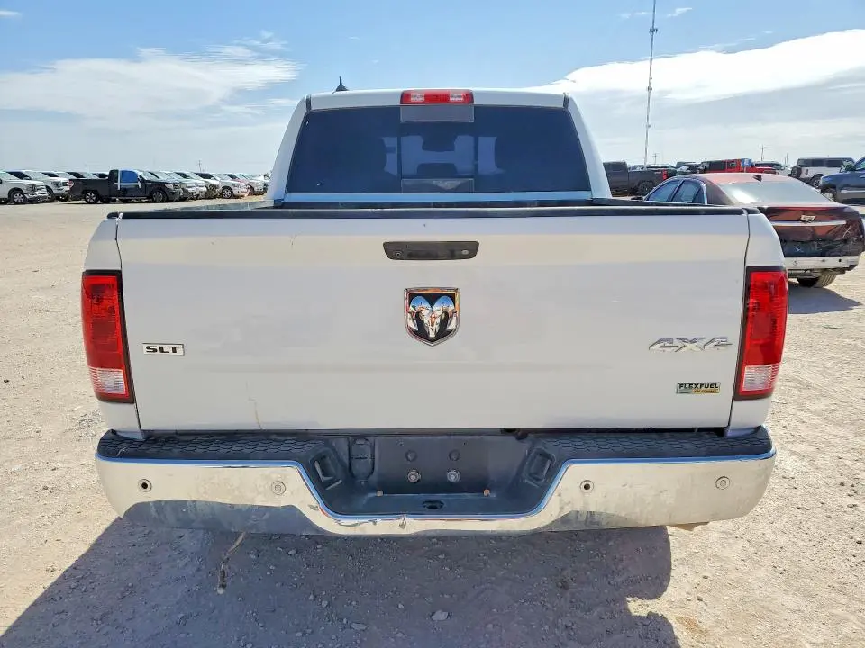2017 RAM 1500 SLT  