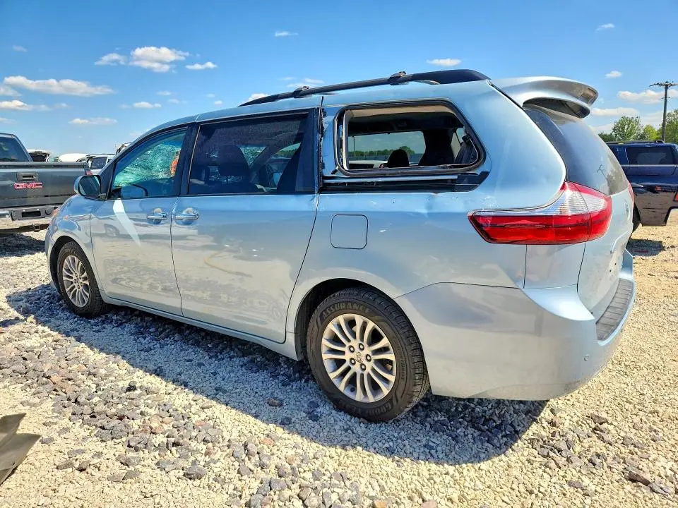 2015 TOYOTA SIENNA XLE 8-PASSENGER  