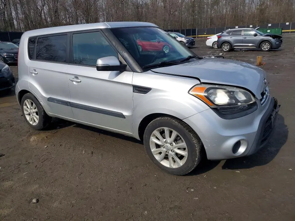 2012 KIA SOUL +  