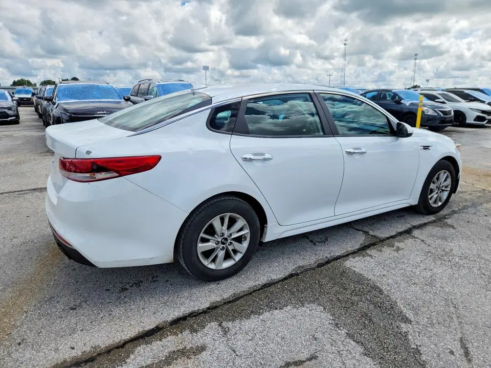 2017 KIA OPTIMA LX  
