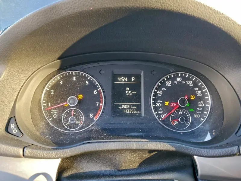 2014 VOLKSWAGEN PASSAT S  