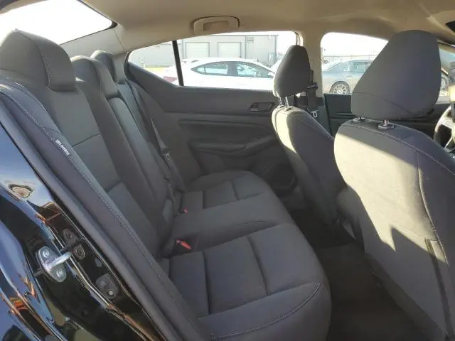 2024 NISSAN ALTIMA S  