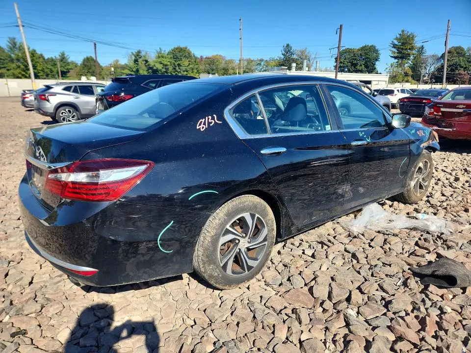 2017 HONDA ACCORD LX  
