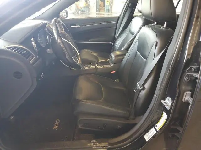 2011 CHRYSLER 300C   