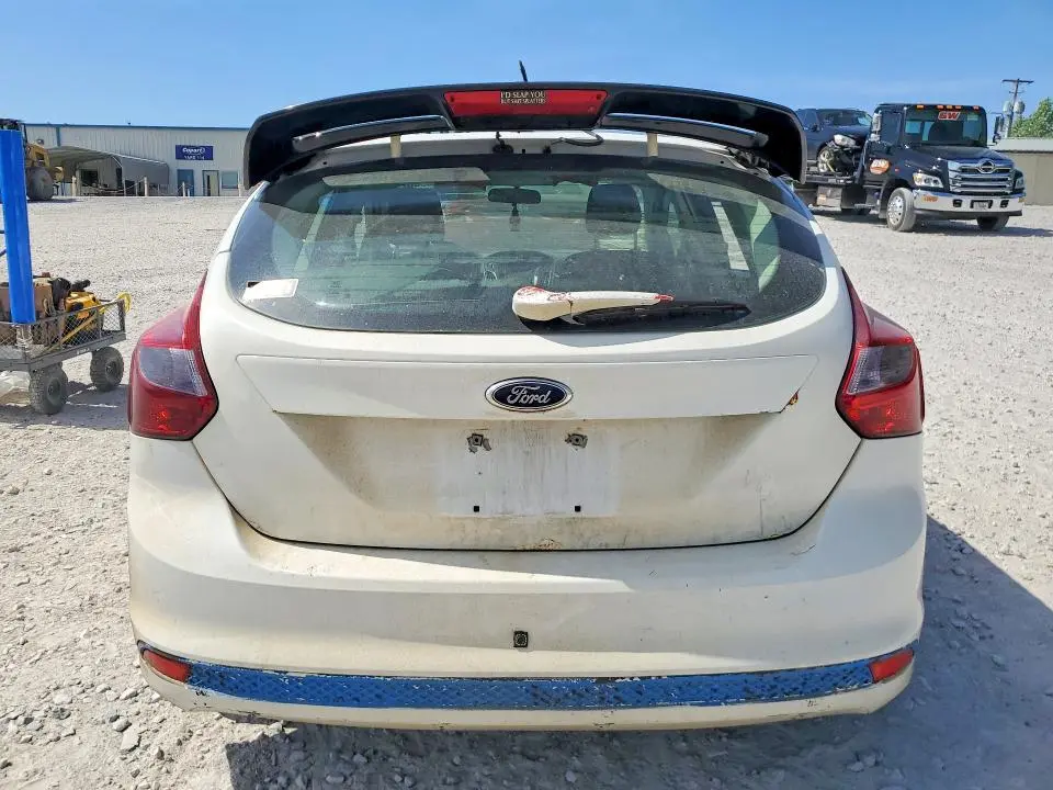 2012 FORD FOCUS SE  
