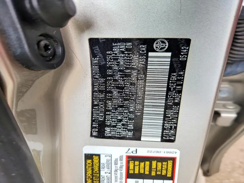 2017 TOYOTA CAMRY XLE  