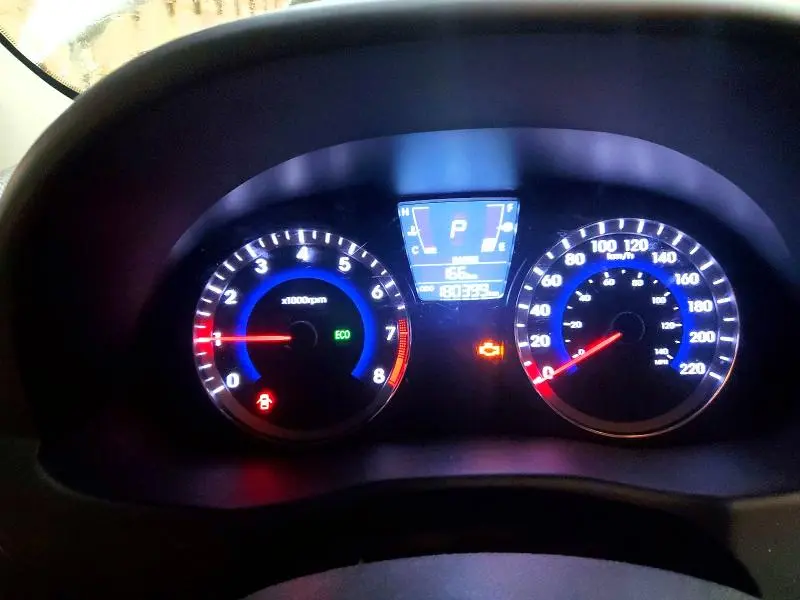 2013 HYUNDAI ACCENT SE  