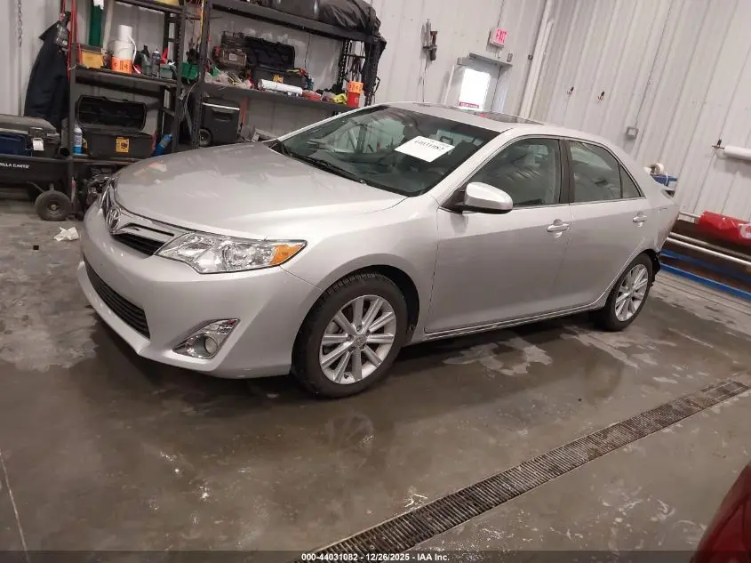 2013 TOYOTA CAMRY XLE