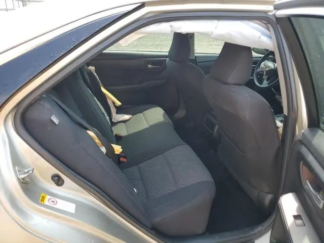 2016 TOYOTA CAMRY LE  