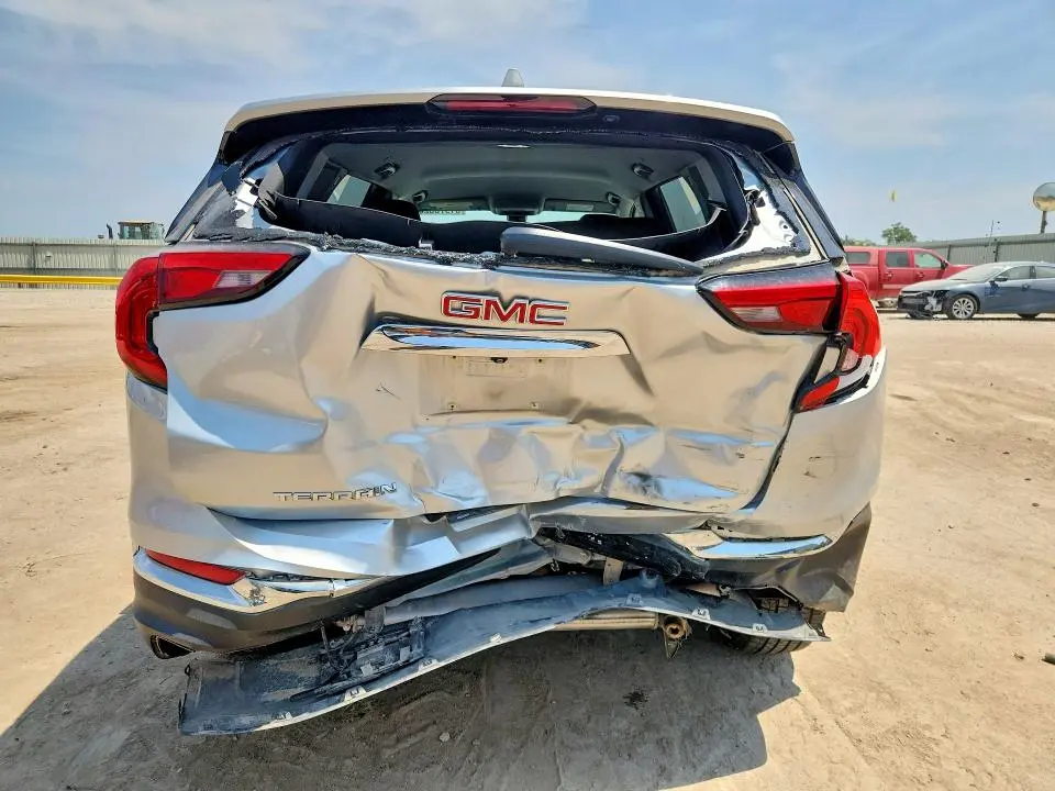 2021 GMC TERRAIN SLT  