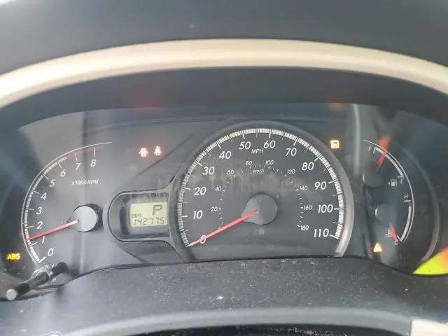 2013 TOYOTA SIENNA LE  