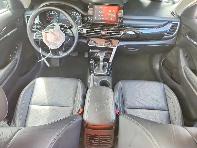 2021 KIA SELTOS EX  