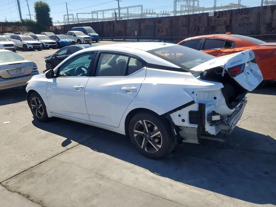 2025 NISSAN SENTRA SV  