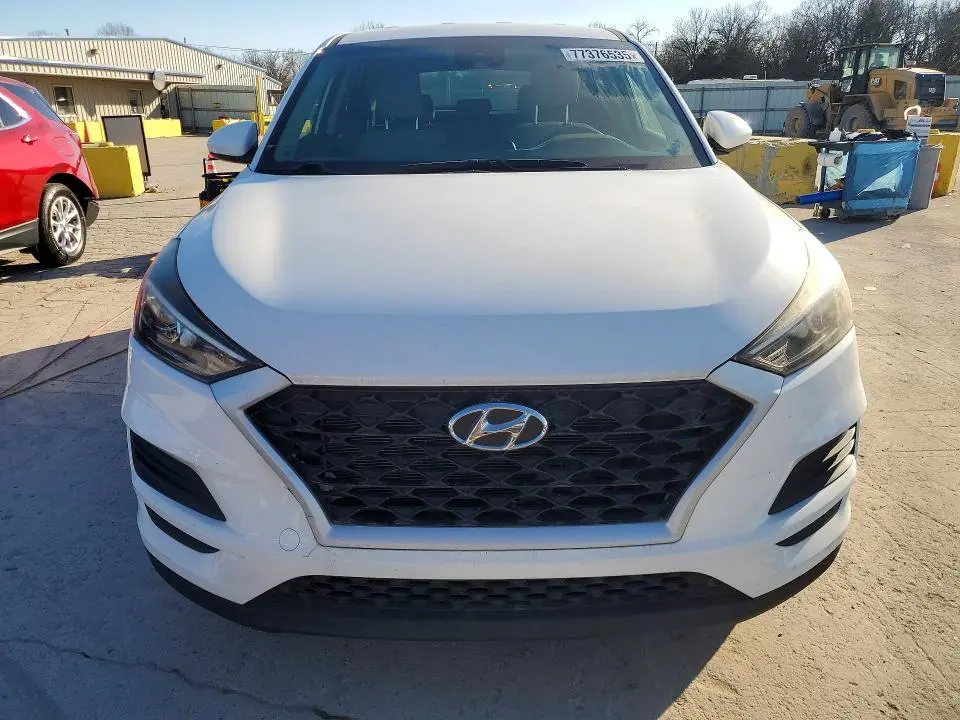 2020 HYUNDAI TUCSON SE  