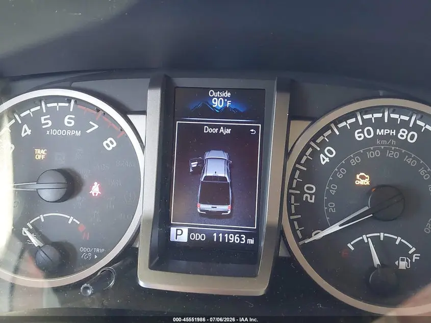 2017 TOYOTA TACOMA SR5 V6