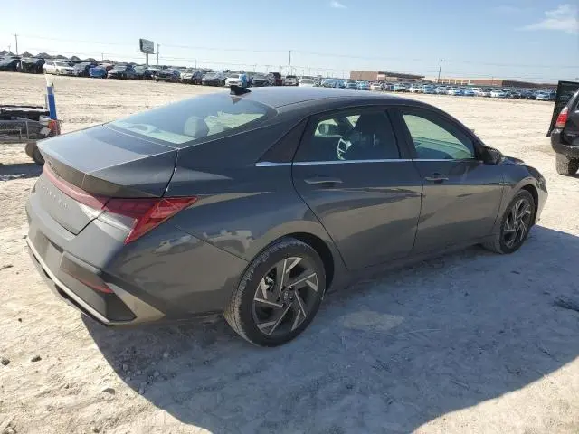 2025 HYUNDAI ELANTRA SEL