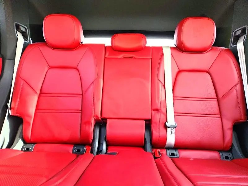 2023 PORSCHE CAYENNE BASE  