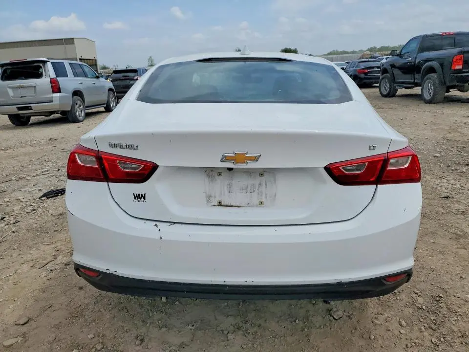 2017 CHEVROLET MALIBU LT  