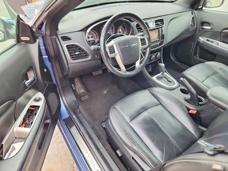 2011 CHRYSLER 200 LIMITED  