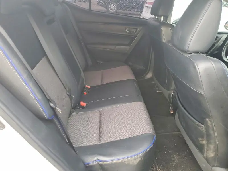 2018 TOYOTA COROLLA SE  