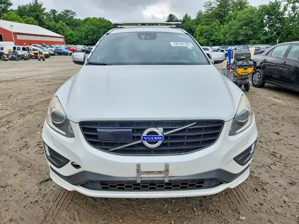 2016 VOLVO XC60 T6 R-DESIGN PLATINUM  
