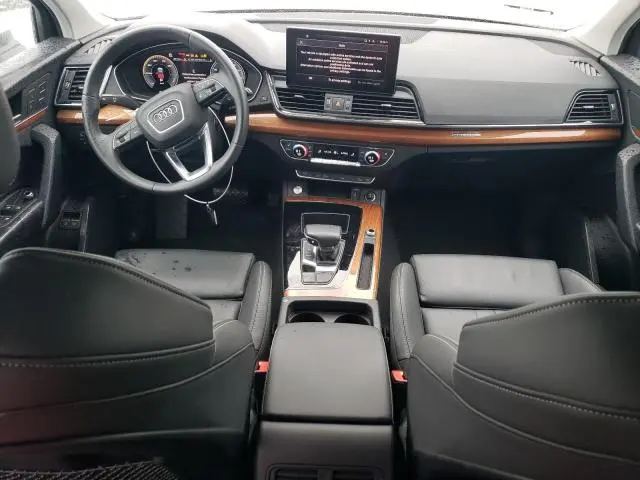 2023 AUDI Q5 E PREMIUM 55  