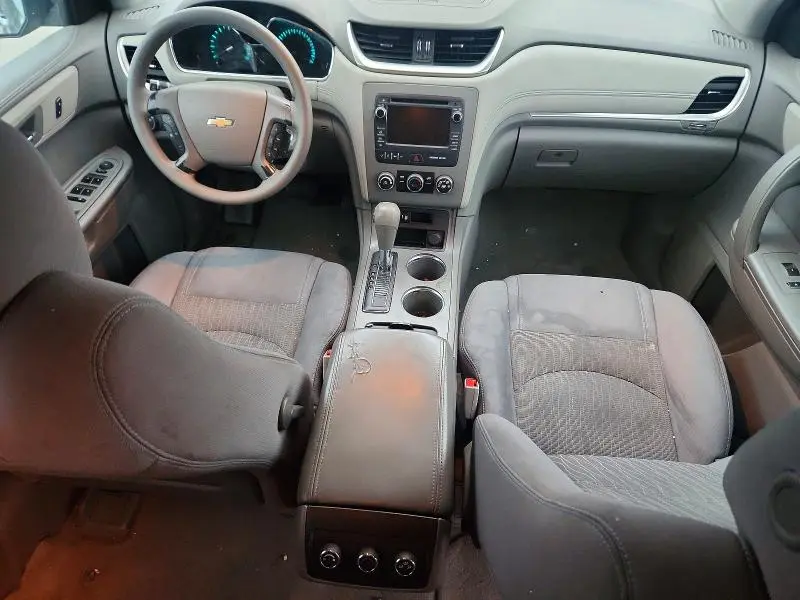 2013 CHEVROLET TRAVERSE LS  
