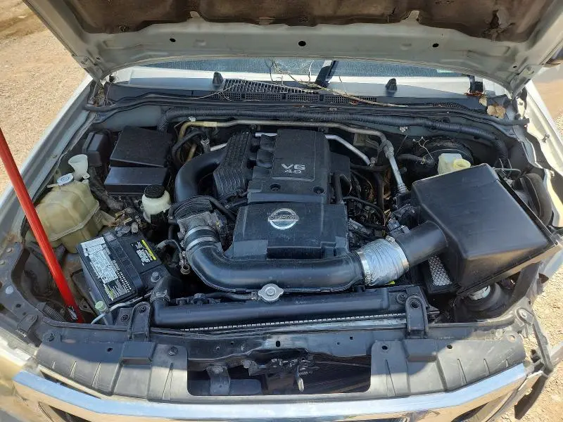 2014 NISSAN FRONTIER S  