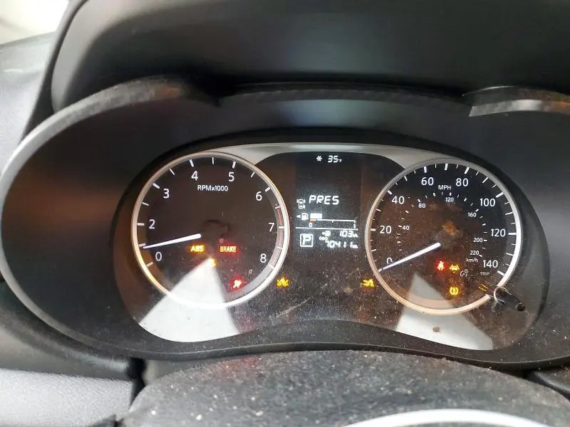 2020 NISSAN VERSA S  
