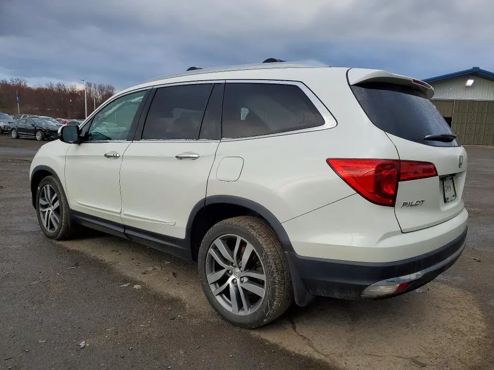 2016 HONDA PILOT ELITE  