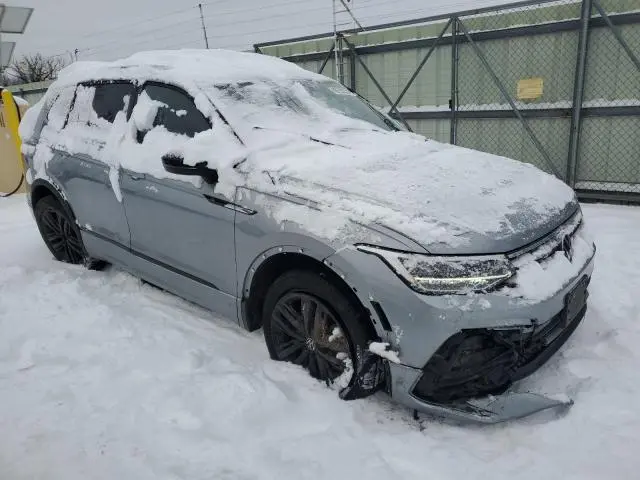 2022 VOLKSWAGEN TIGUAN SE R-LINE BLACK  