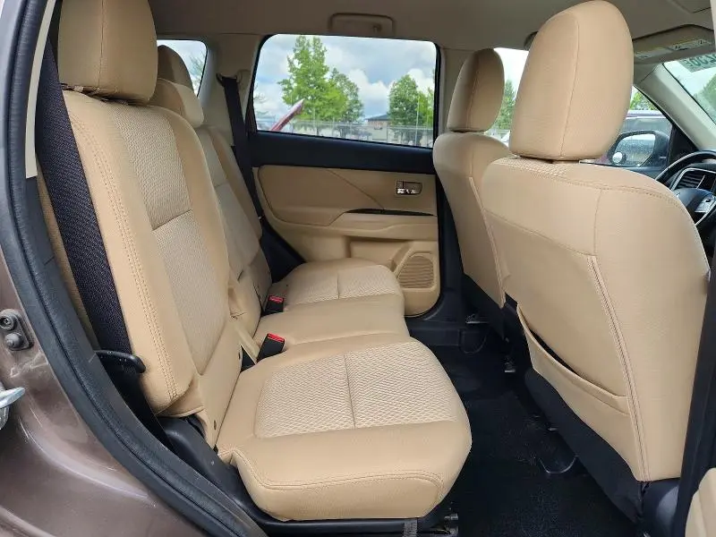 2016 MITSUBISHI OUTLANDER SE  