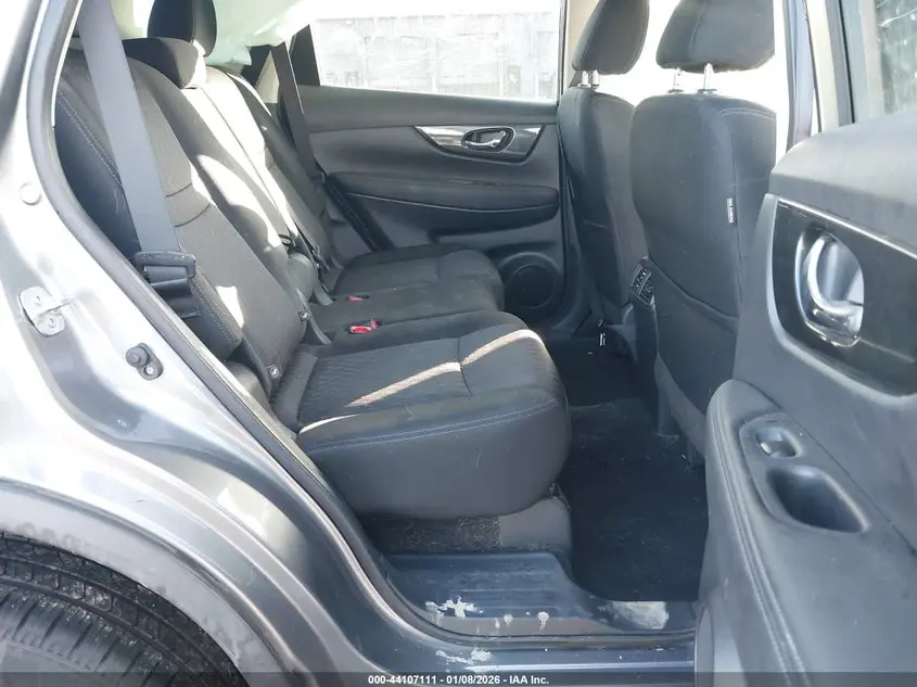 2017 NISSAN ROGUE SV