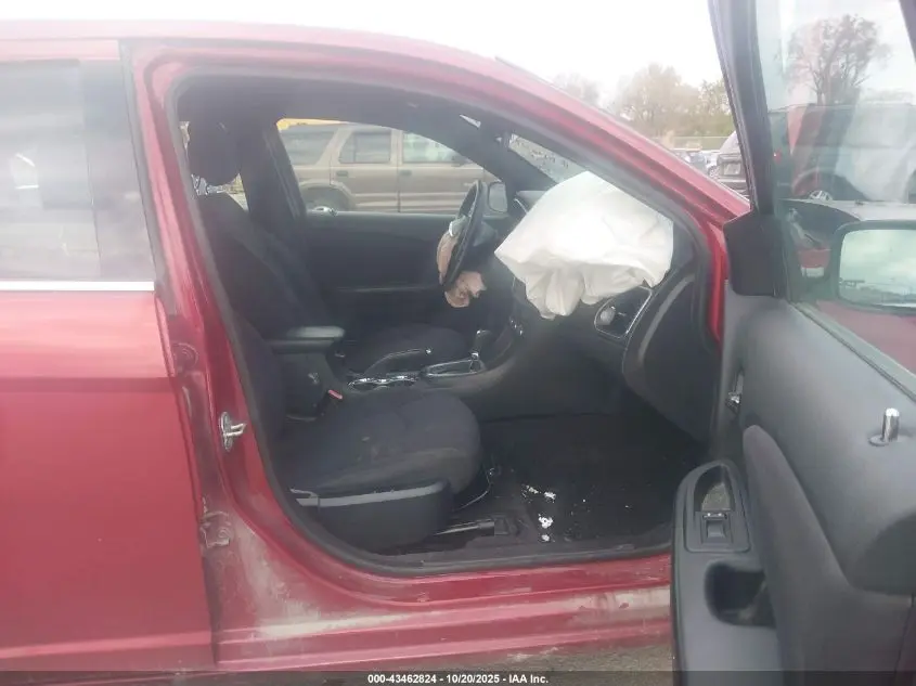 2014 CHRYSLER 200 LX