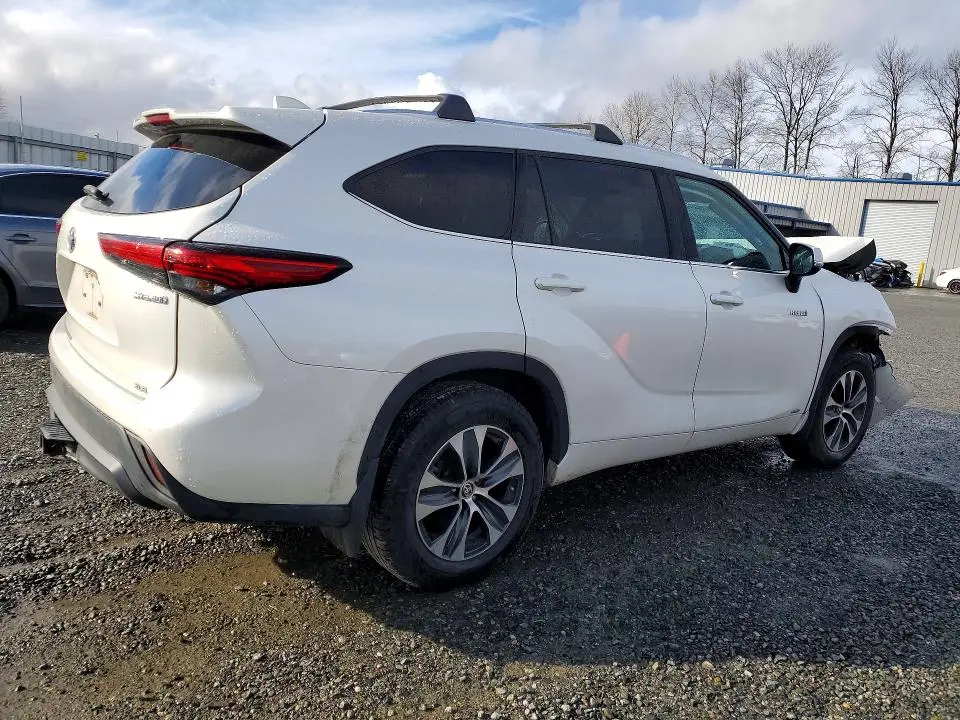 2020 TOYOTA HIGHLANDER HYBRID XLE  