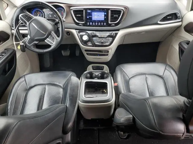 2017 CHRYSLER PACIFICA TOURING L PLUS  