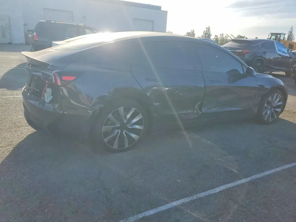 2024 TESLA MODEL 3   