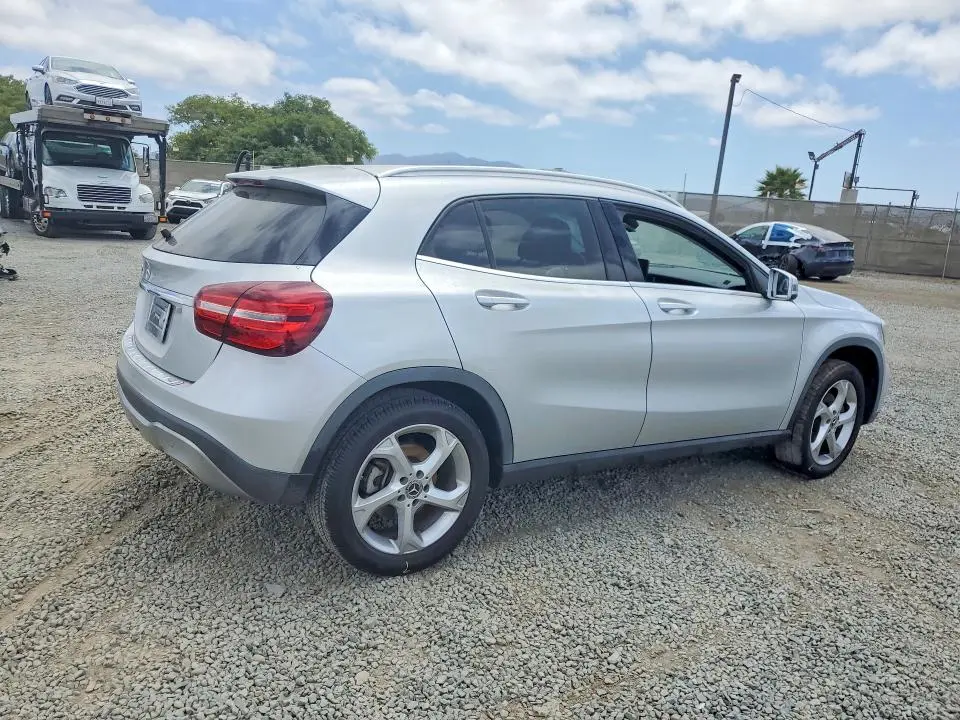 2019 MERCEDES-BENZ GLA 250  