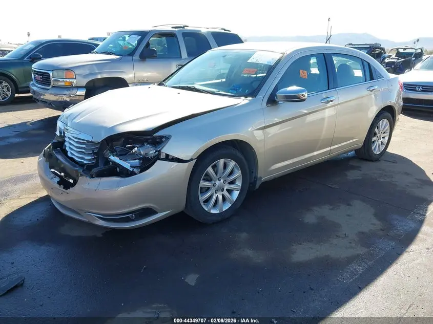 2013 CHRYSLER 200 LIMITED