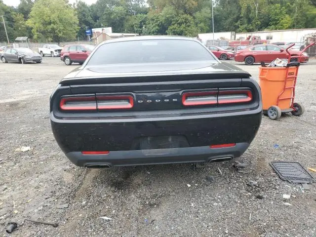 2016 DODGE CHALLENGER SXT  