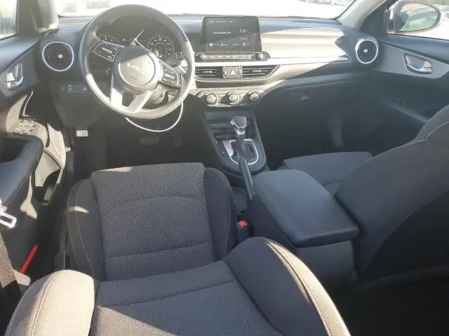 2024 KIA FORTE LX  