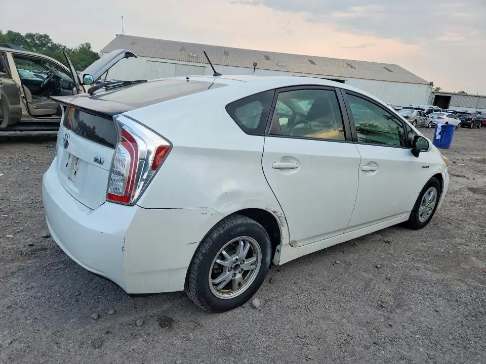 2012 TOYOTA PRIUS TWO  